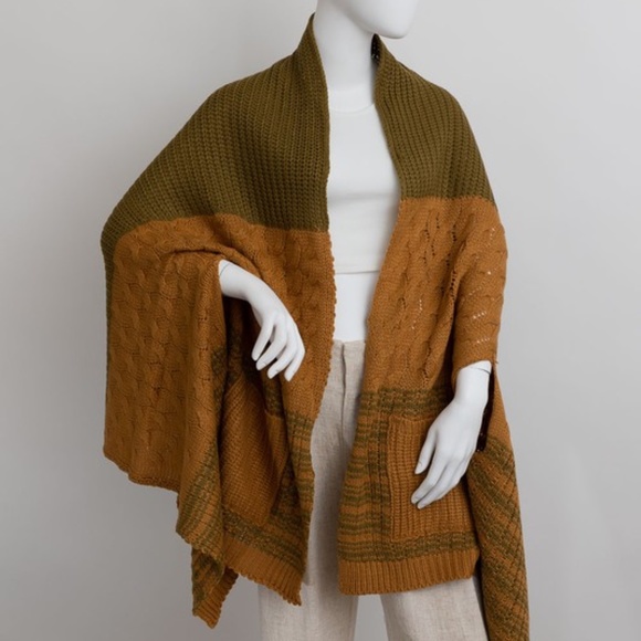 017  Cozy Color Block Knit Pockets Poncho Cardigan - Picture 9 of 10